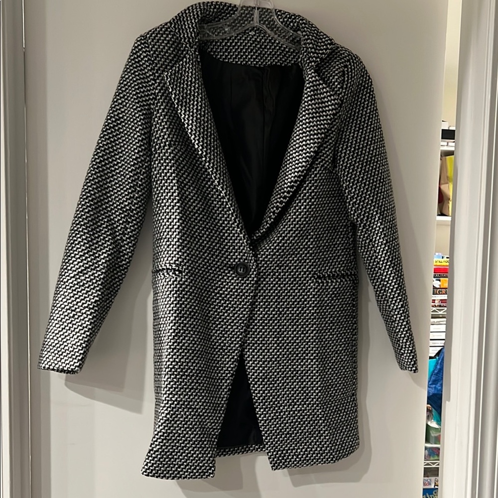 Black and White Houndstooth Blazer